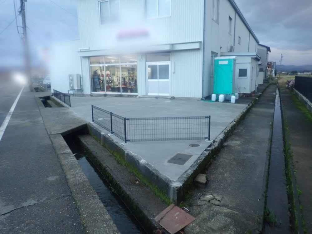 電波塔・花壇撤去＆駐車場施工工事